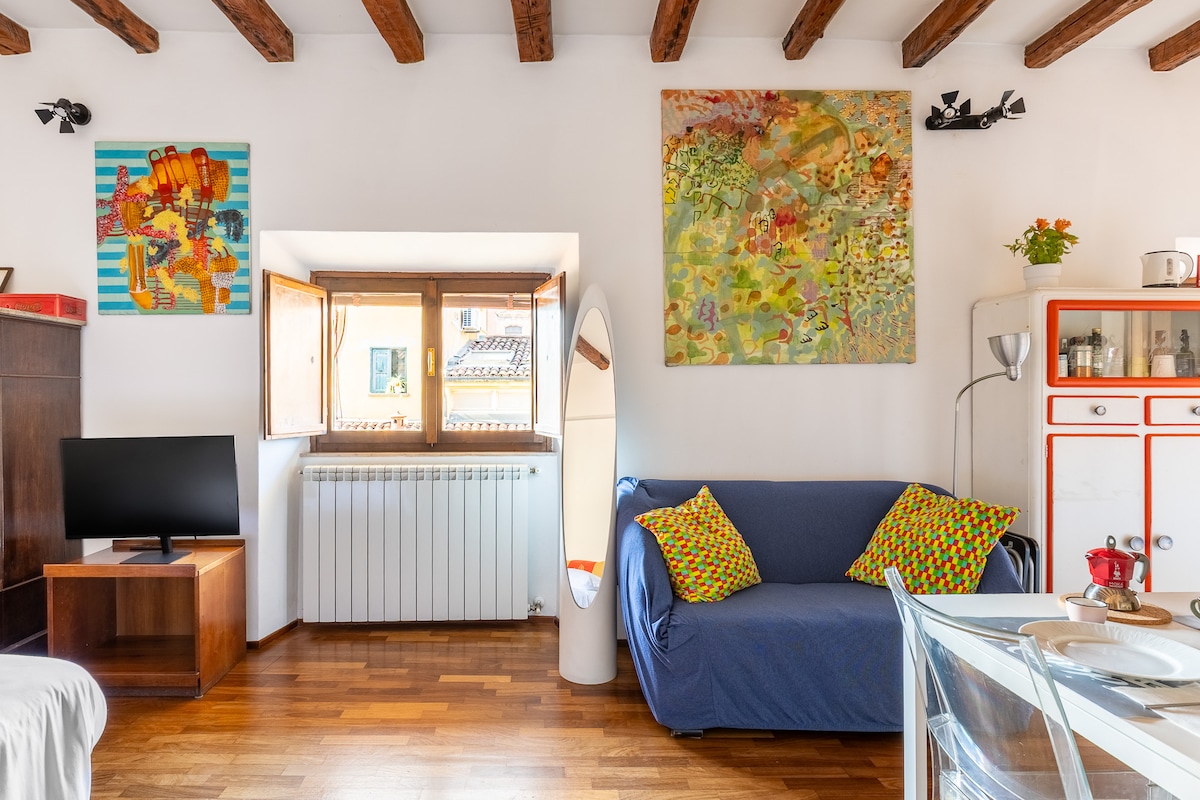 Popular Airbnb listing: Panoramic Studio on Bologna’s Rooftops in Bologna