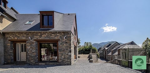 Augustus Barn : spacious and localy central