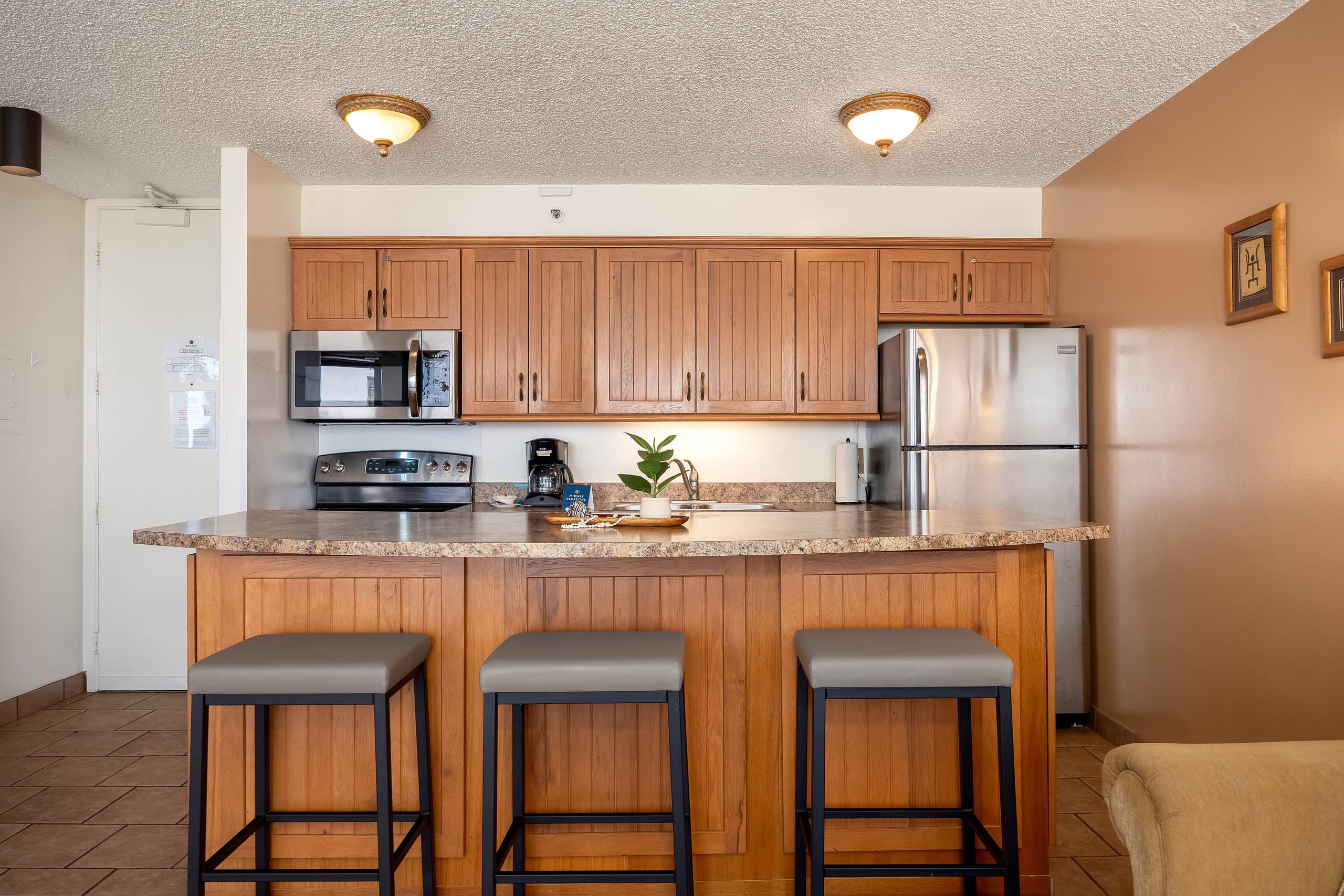Condo in Honolulu · ★4.67 · 1 bedroom · 2 beds · 1 private bath - Image 22