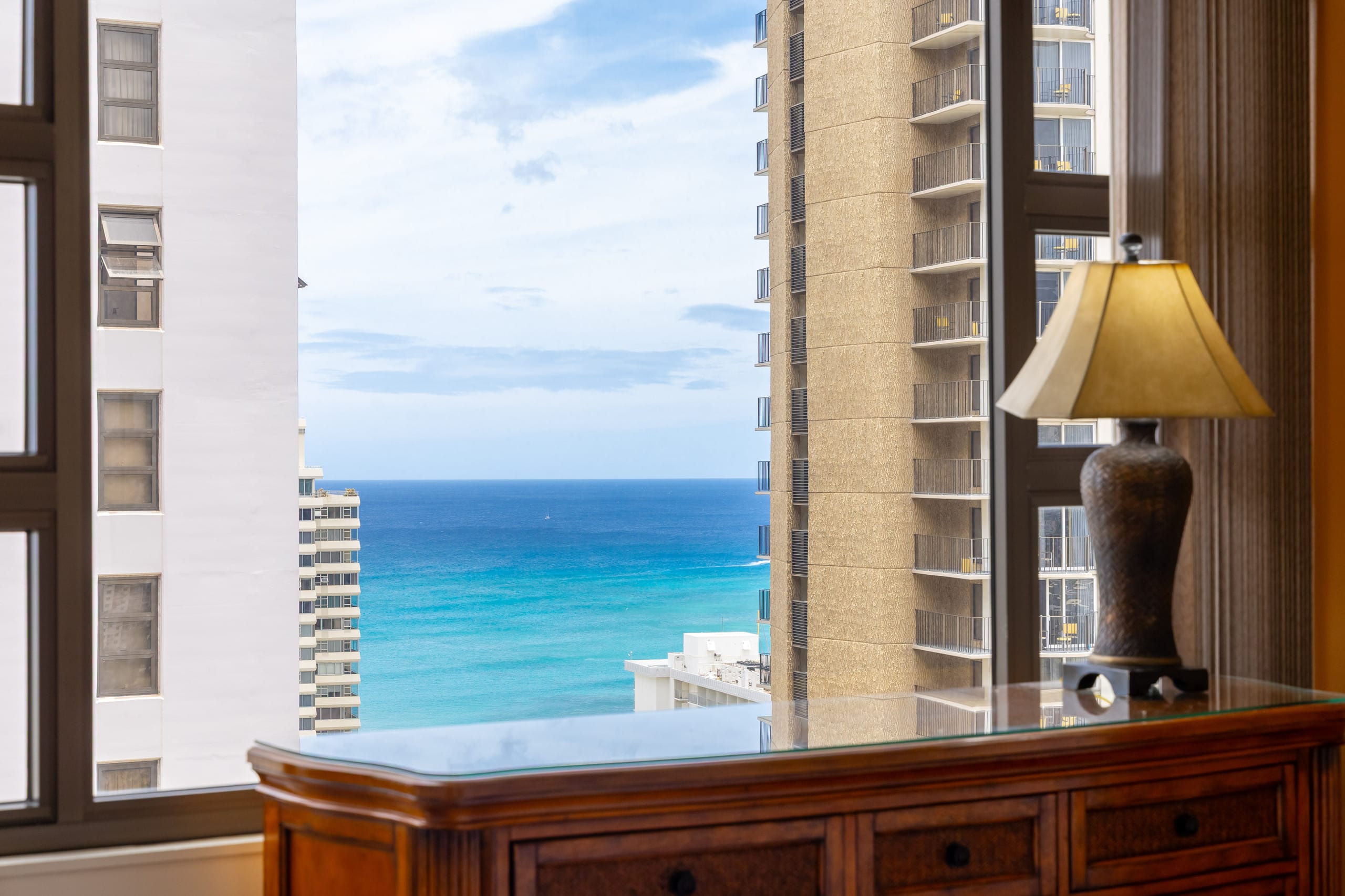 Condo in Honolulu · ★4.67 · 1 bedroom · 2 beds · 1 private bath - Image 36