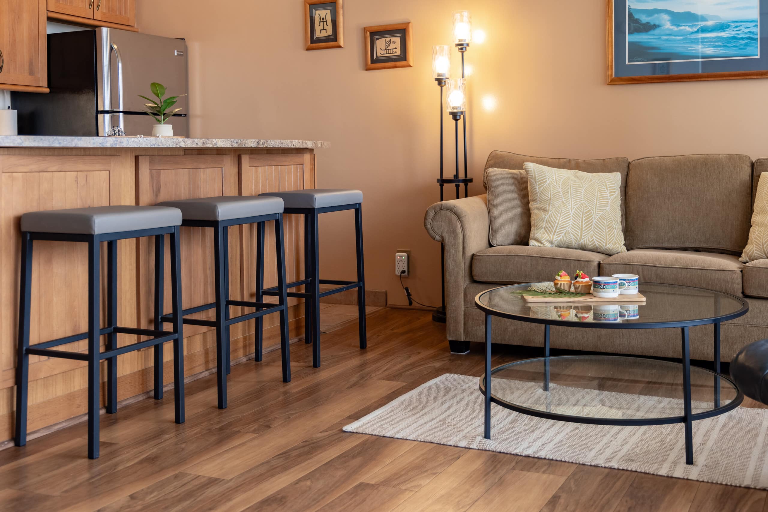 Condo in Honolulu · ★4.67 · 1 bedroom · 2 beds · 1 private bath - Image 11