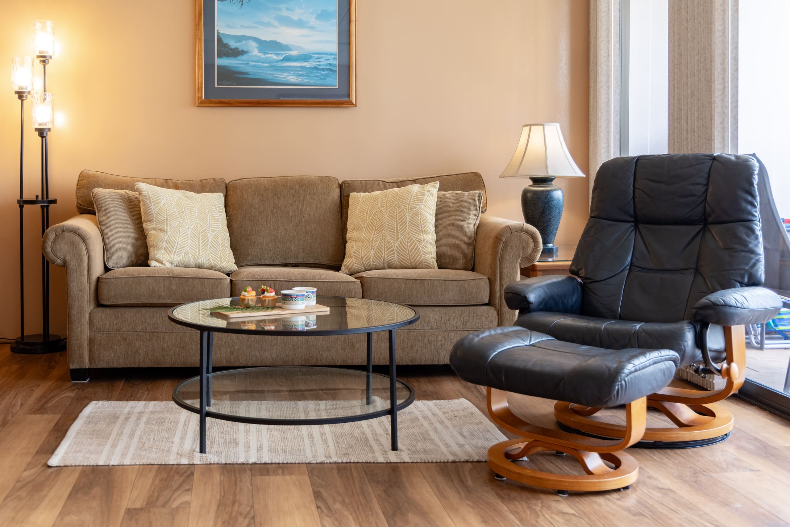 Condo in Honolulu · ★4.67 · 1 bedroom · 2 beds · 1 private bath - Image 10
