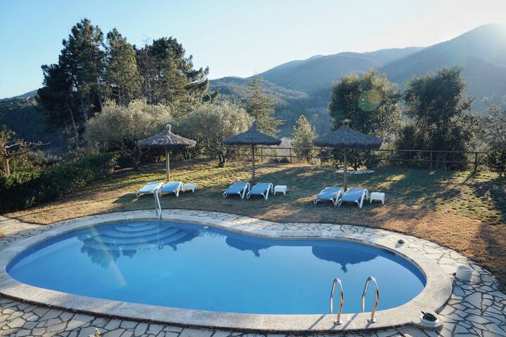 Country house with views of Montseny mountain gallery image 3