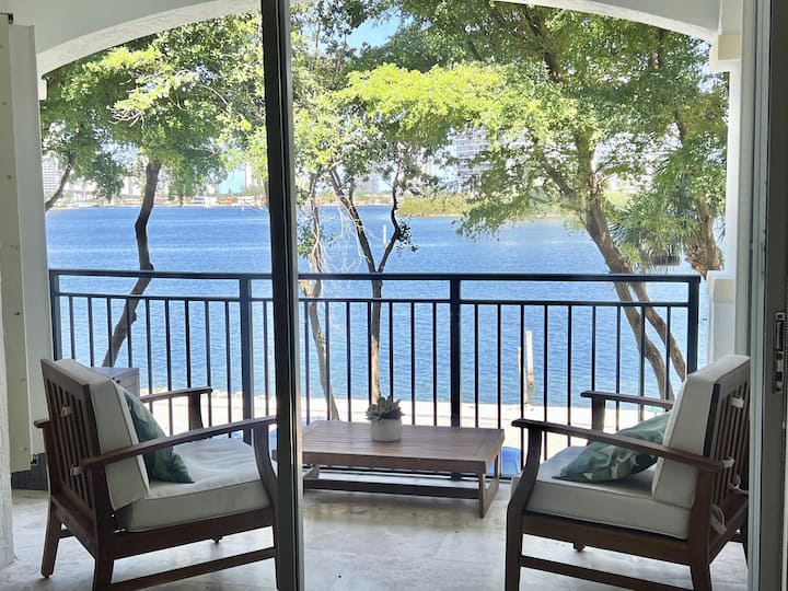 30+ Day Stay In Aventura 3 Bed Water View - Pool - Aventura, FL
