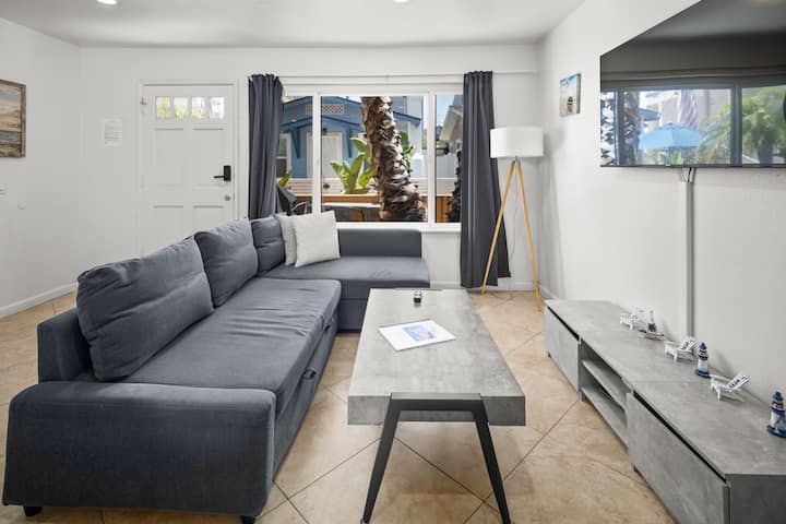 Mission Beach 4br · Bay & Ocean · Garage Parking - San Diego, CA