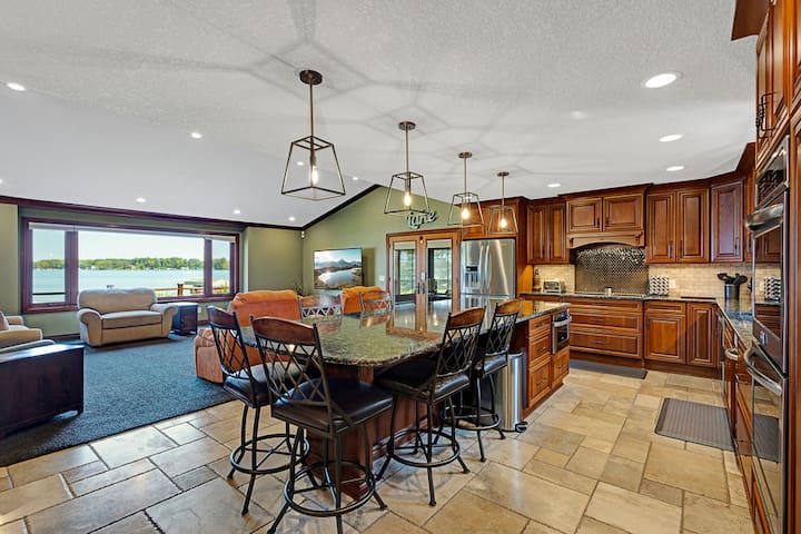 South Bay Lake Life-Enjoy Summer On The Lake