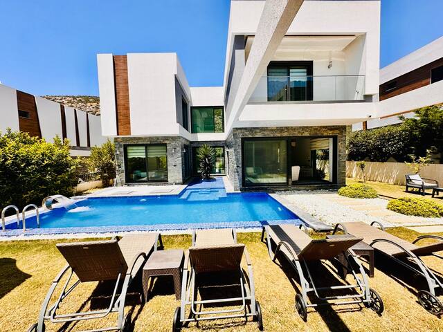 Ada Blue Holiday Villas managed Airbnb listing 2