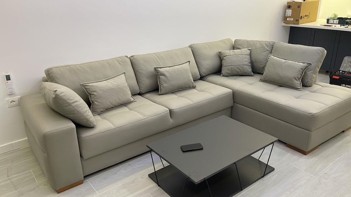 Listing 895570614979375442