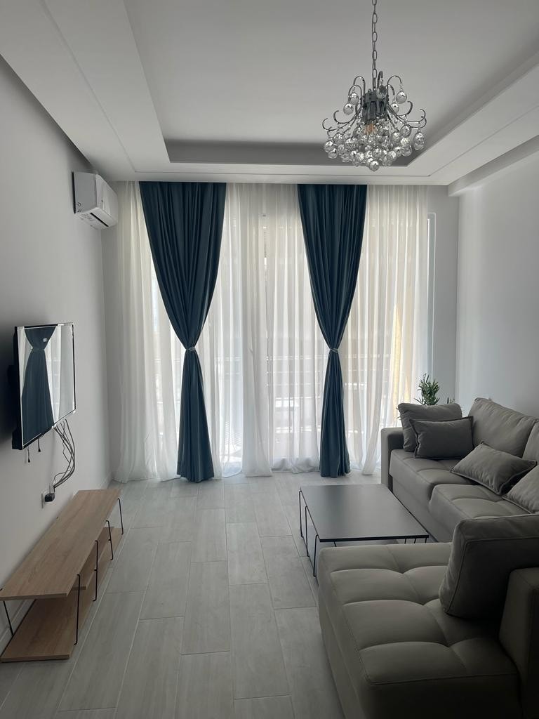 Listing 895570614979375442