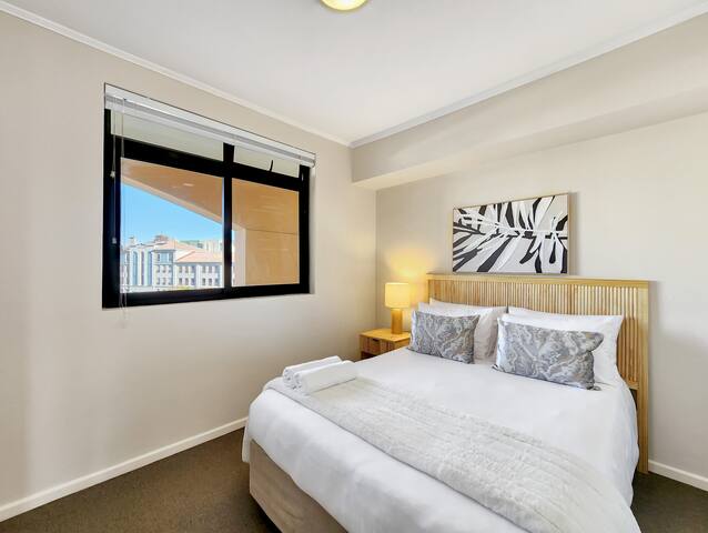 Safe, walkable, pools, park and great for families gallery image 4