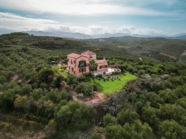 MaGea- Rustic style picturesque Cretan villa