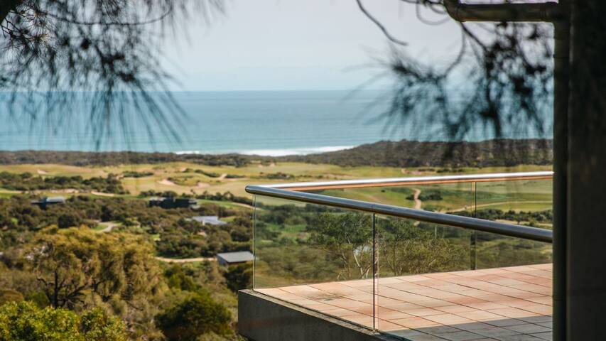 Luxe Coastal Ocean Views – Golf & Winery Heaven MP gallery image 2