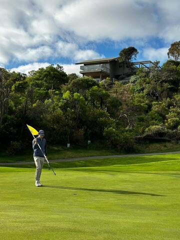 Luxe Coastal Ocean Views – Golf & Winery Heaven MP gallery image 4