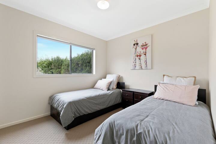 საძინებელი 3