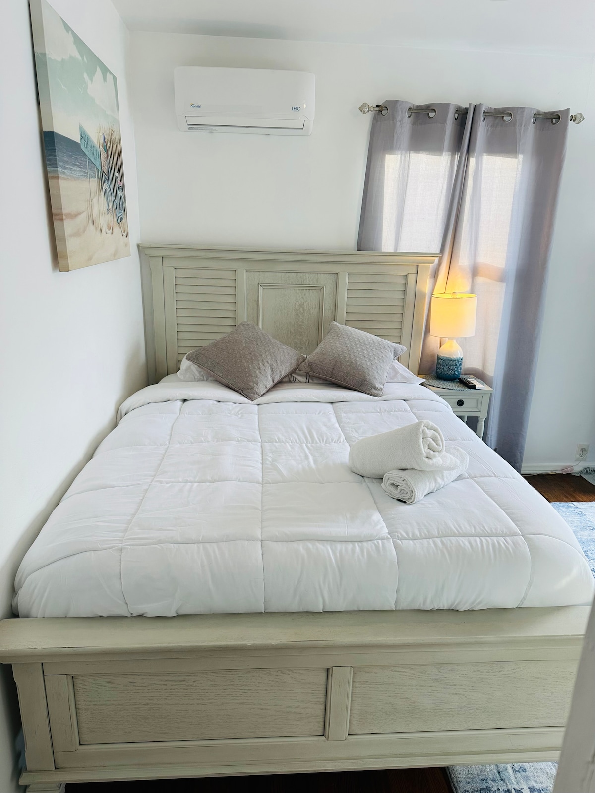 เตียงควีนไซส์ (Queen Bed
