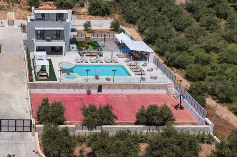 Luxurious Villa Mare - With 150m² Pool