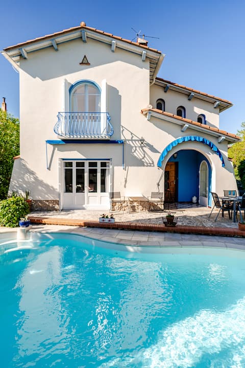 La Maison Bleue, Downtown, Céret