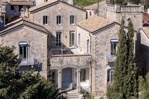 Villa Claudia | An authentic corfu retreat