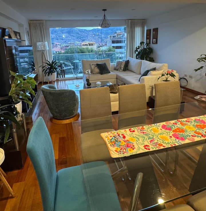 Apartment with a view of Cusco and free parking