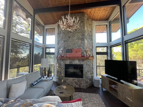 Successful Airbnb property: Flattop Cabin in San Diego