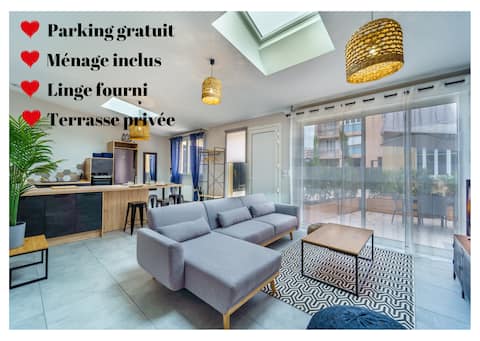 Houses with terraces/garage downtown B+C