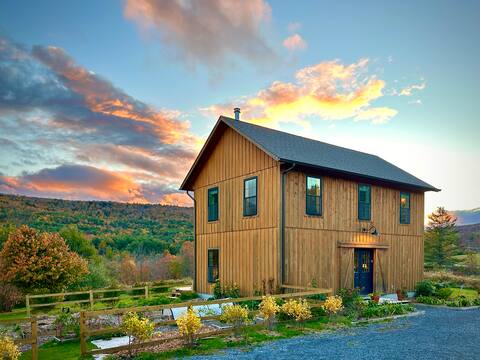 Comfortable Barn House in Peaceful Setting