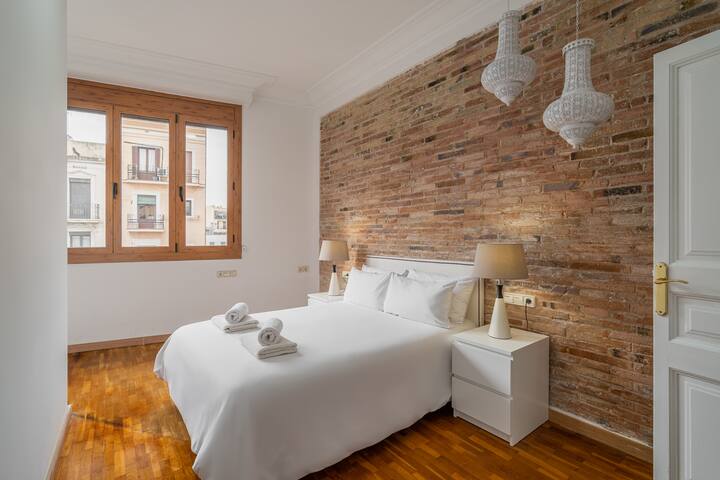 Sants-Montjuïc | Terrace | Duplex | TV | Wi-Fi gallery image 4