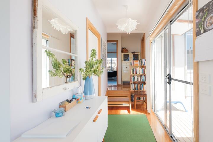 Awesome Beach House Bicheno gallery image 3