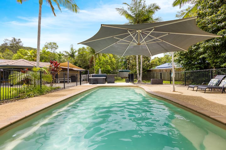 Coolum Country Retreat – Fire Pit, Spa & Pool