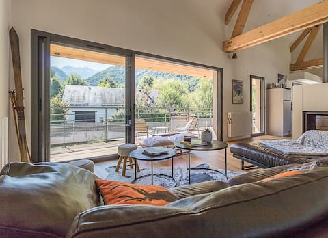 Pyrénées, 2 min from Luchon, Chalet Manica 4*