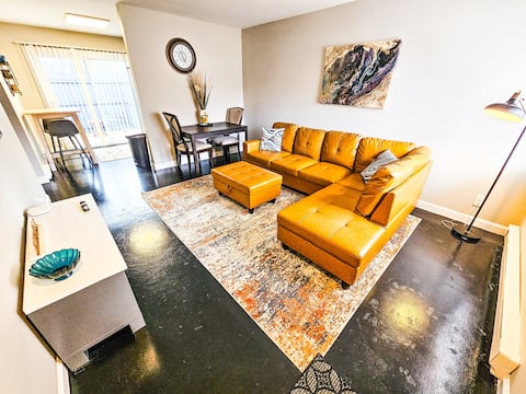 Successful Airbnb property: Beautiful Charlotte Apartment in Oakhurst