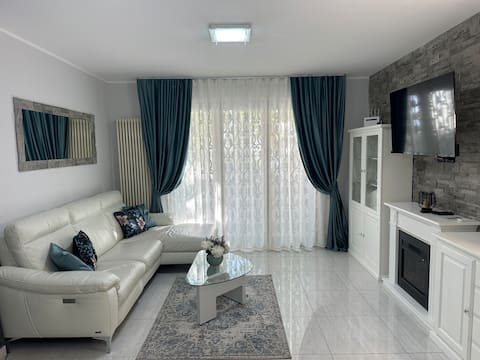 Annuncio Airbnb popolare: Three-room apartment adjacent to the beach with parking space a Rimini