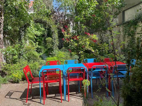 Charming townhouse w. garden in heart of Brussels