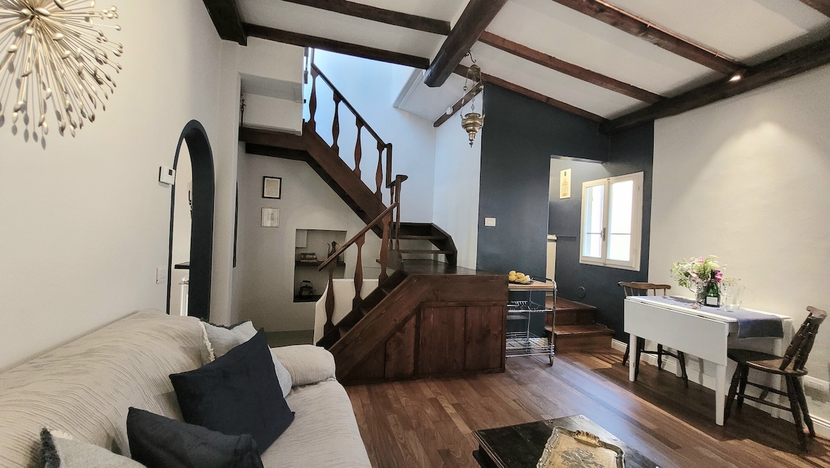 Top Airbnb: [Blue Nest Signoria] Penthouse Duomo view Uffizi a Firenze