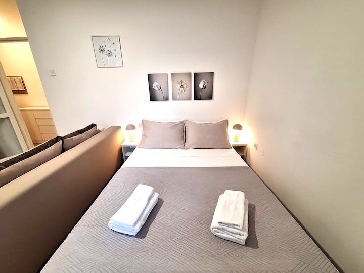 Ambienti i dhomës së gjumit