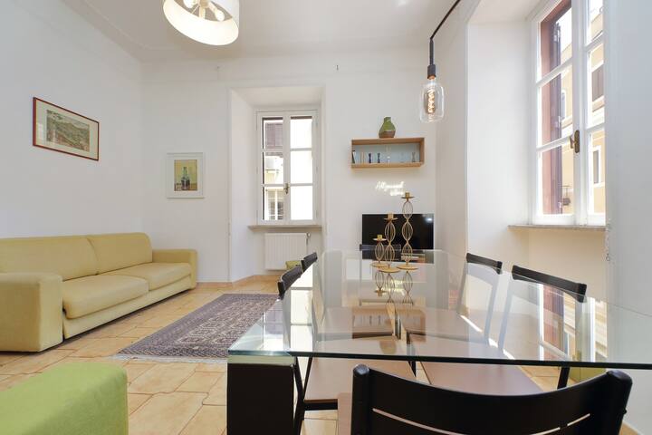 TAKE ME ROME | Luxury Vatican White House gallery image 5