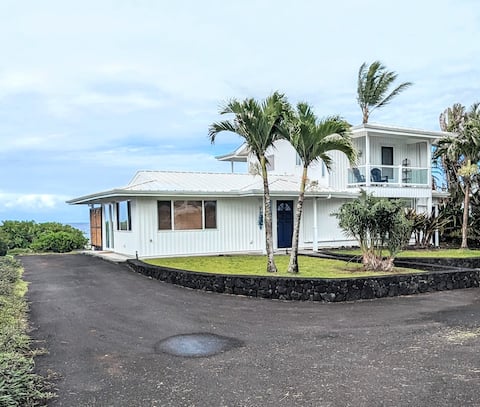 Awesome Ocean Front Home - See the Sea for Miles!