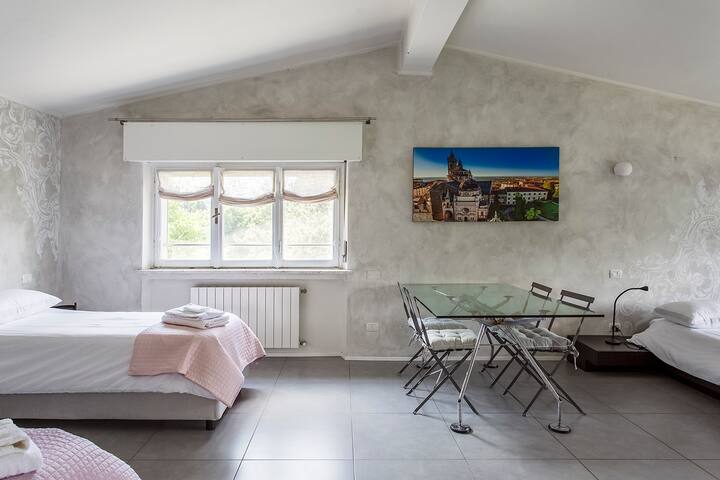 Classic Italian Villa & Gardens Retreat – Bergamo gallery image 3