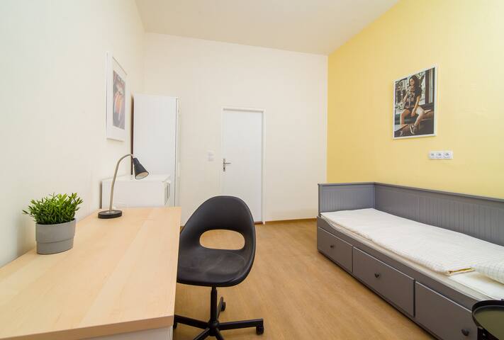 EUlivia Apartments managed Airbnb listing 3
