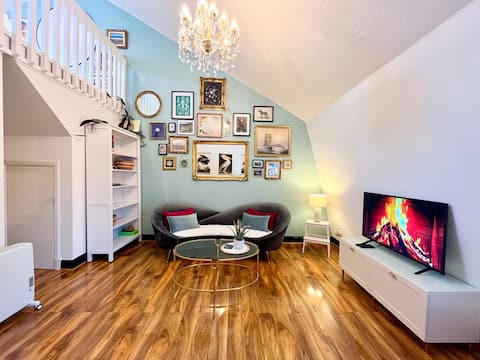 Popular Airbnb listing: Merchant City Artist Duplex in City Centre