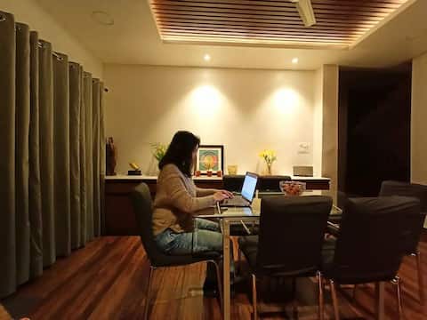 Luxury rooms, Mountain and River View in Kalimpong