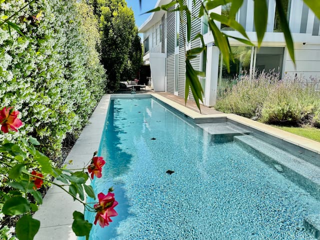 Modern Oasis in Santa Monica