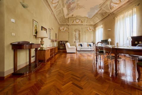 "Il Magnifico" Medici apartment