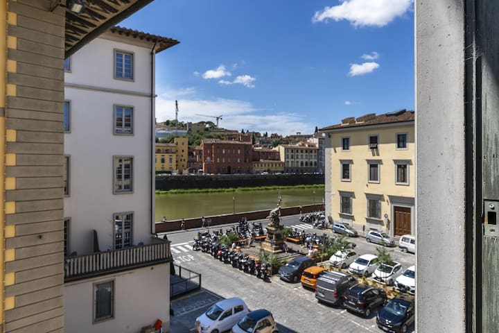 Lussuoso attico con vista