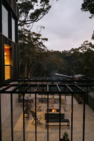 Boxwood V01 – 6BR Luxury w/ Spa + Cinema gallery image 5