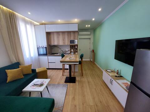 Comfy condo in Pedestrian street