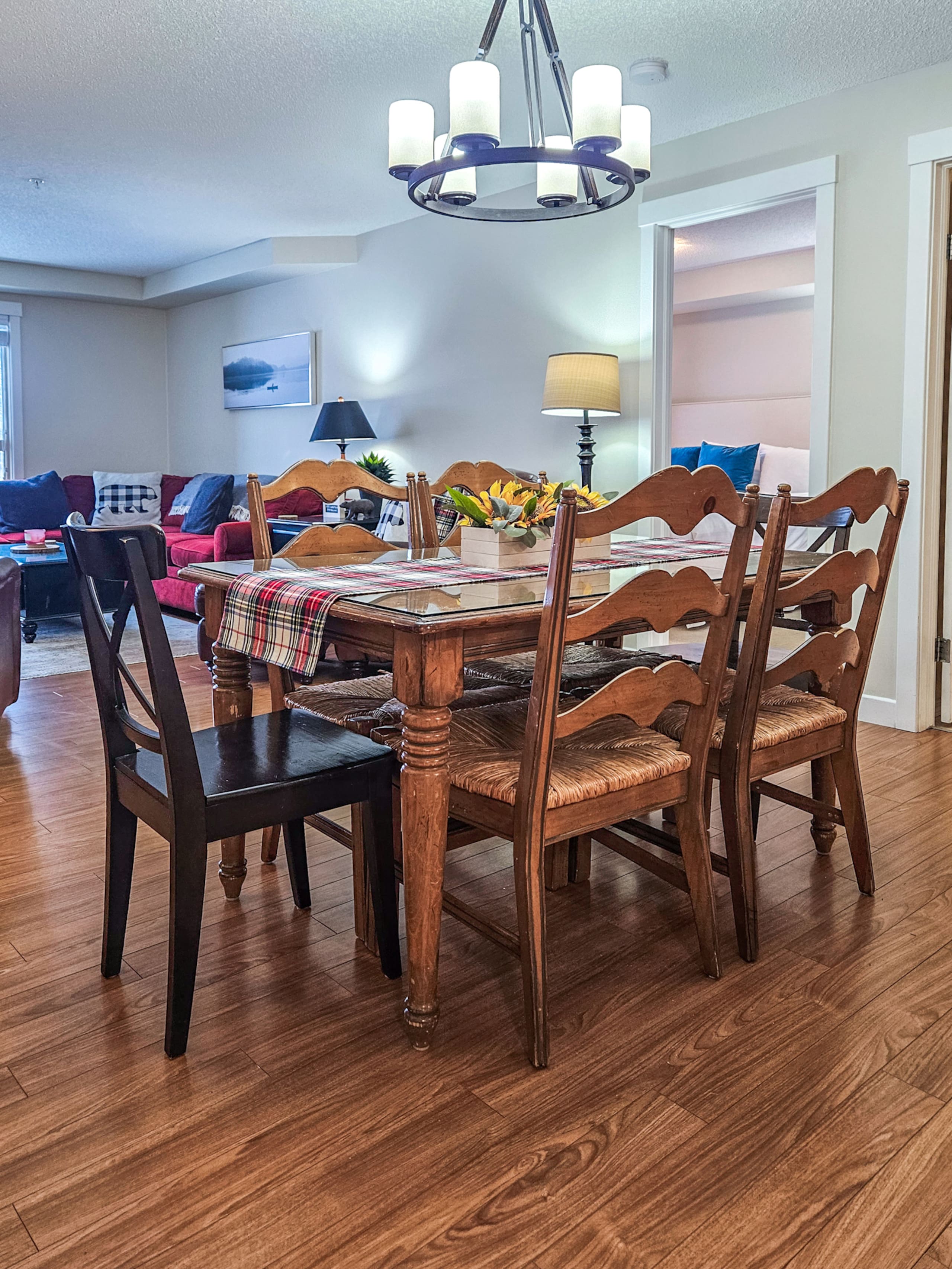 2 BDRM plus den | Near Lake | Beach 2mins away - Photo 36
