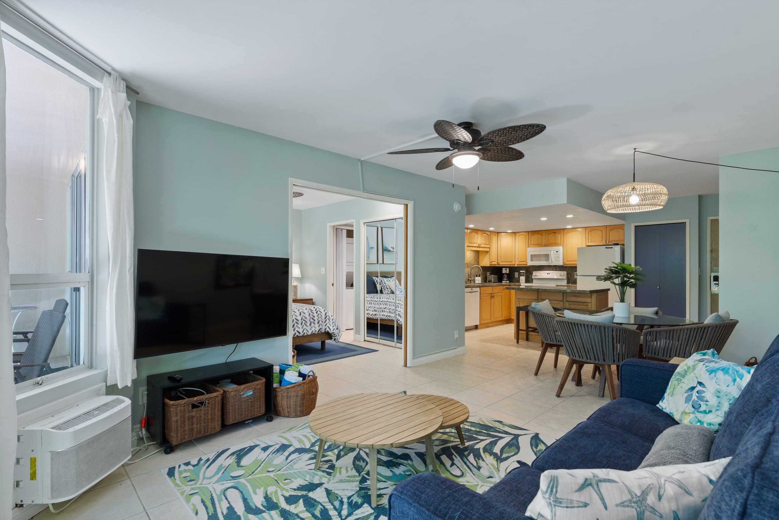 Kihei Apt: King & Queen Bed, Beach, Pools, AC, BBQ - Image 1