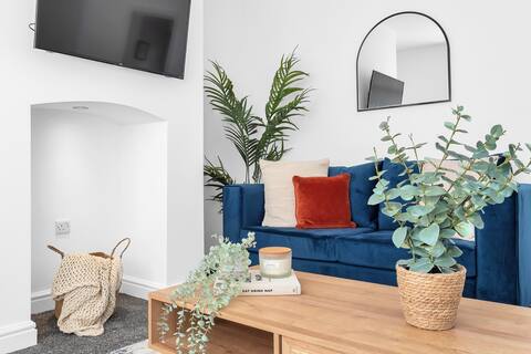 Relax in Style | Homely & Fully Equipped