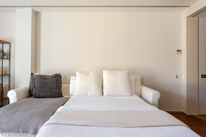 Bäddsoffa storlek 140*200 